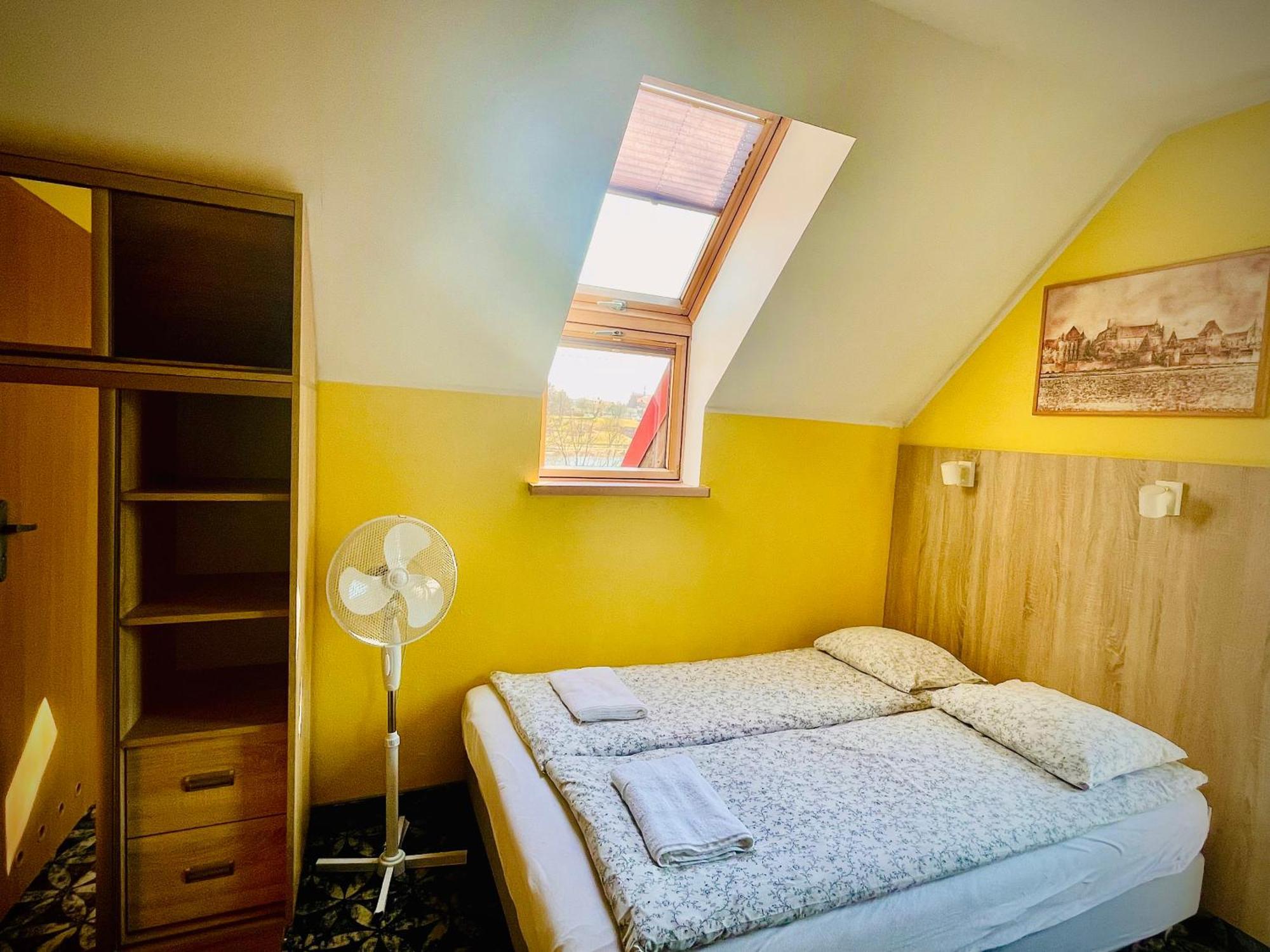 B&B Vis A Vis Zamku Malbork Buitenkant foto